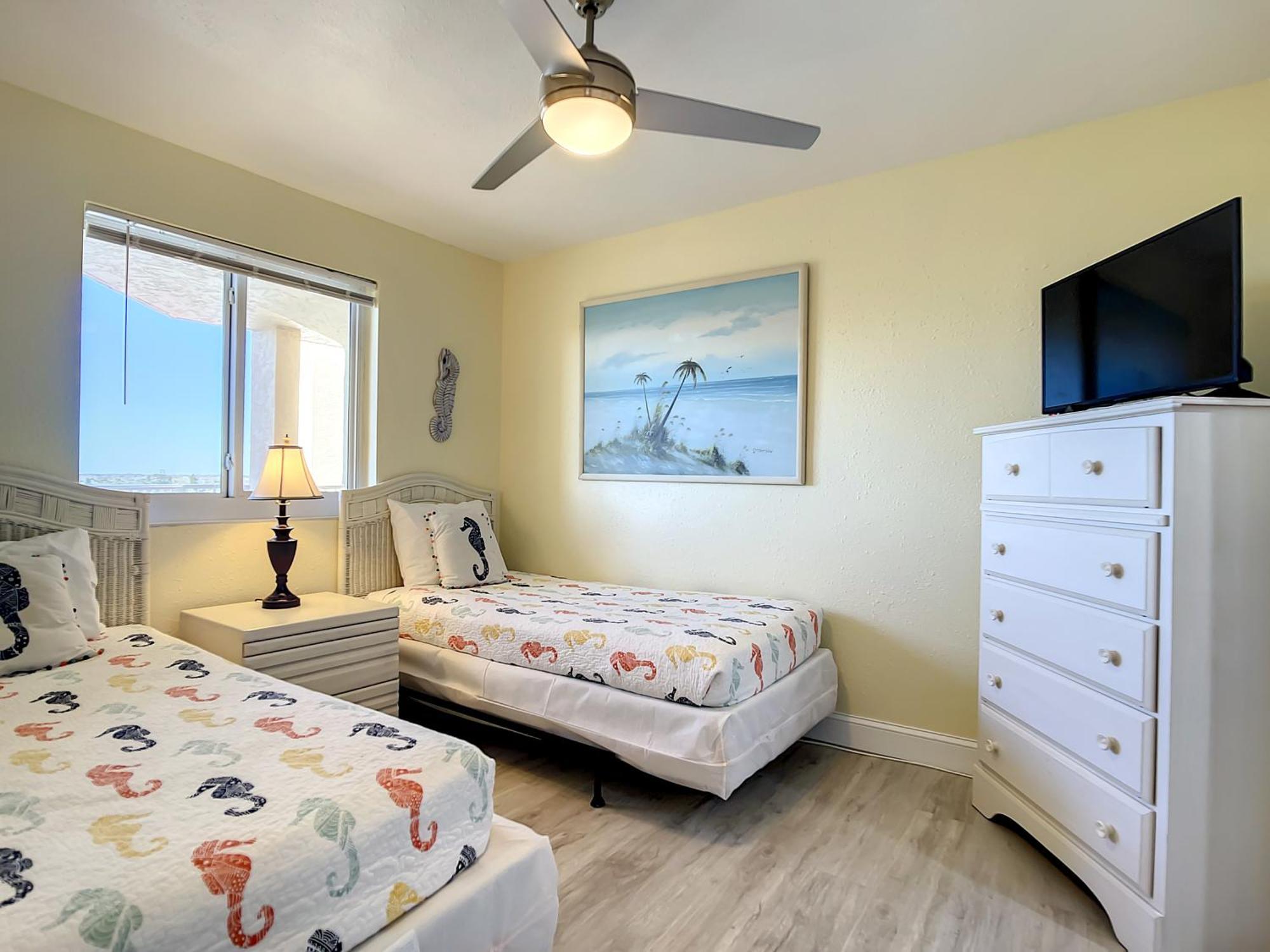 Oceanfront Balcony, Pool, Bbq, Steps To Flagler Ave Villa New Smyrna Beach Bagian luar foto