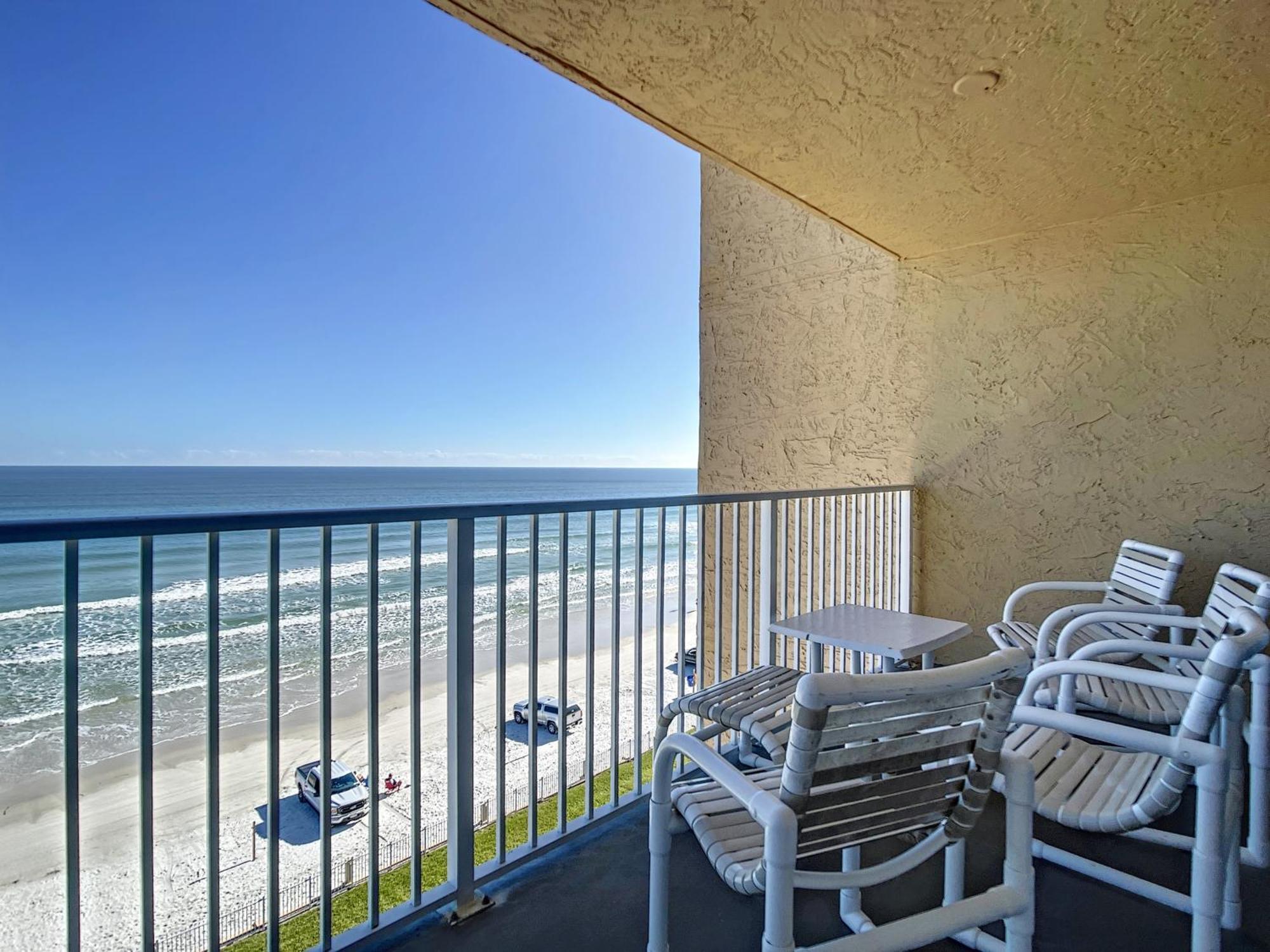 Oceanfront Balcony, Pool, Bbq, Steps To Flagler Ave Villa New Smyrna Beach Bagian luar foto