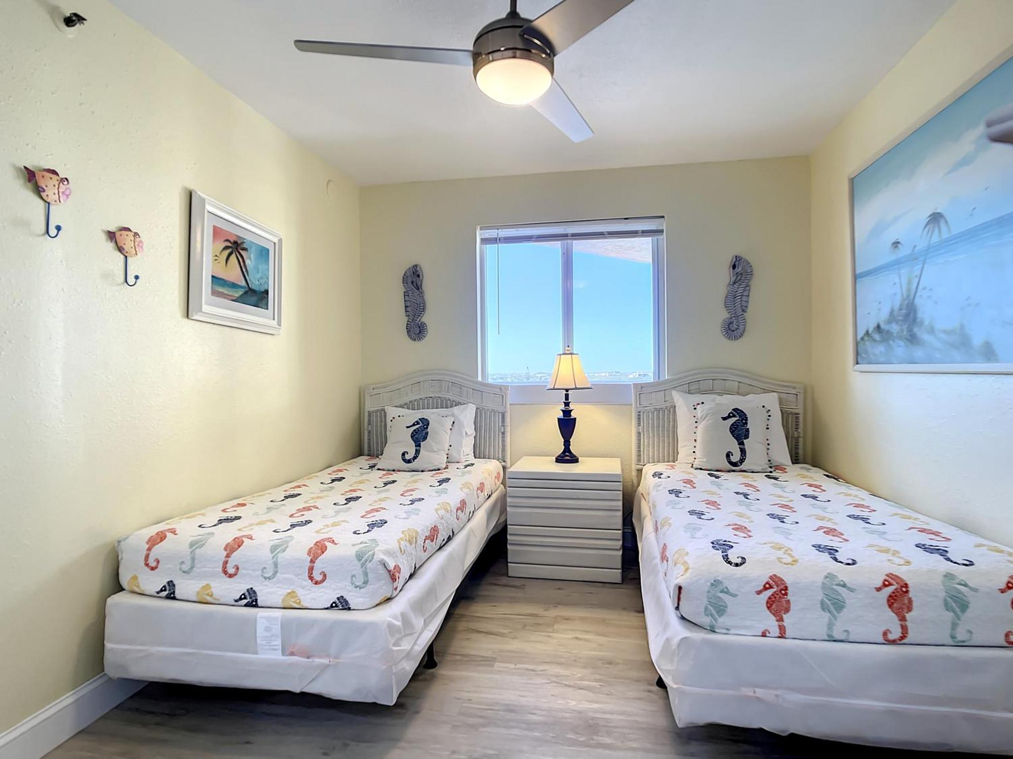 Oceanfront Balcony, Pool, Bbq, Steps To Flagler Ave Villa New Smyrna Beach Bagian luar foto